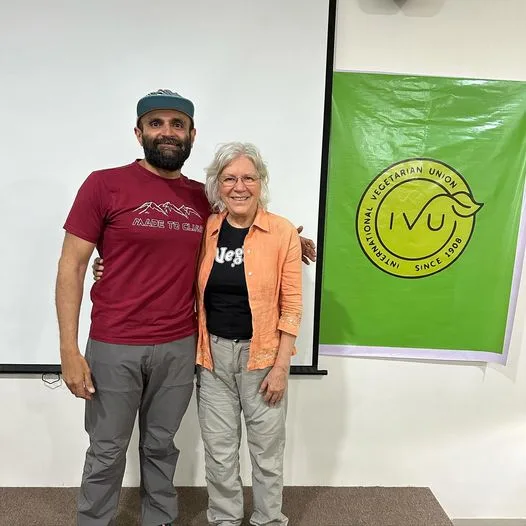 Alpinista vegano Kuntal Joisher com Marly Winckler