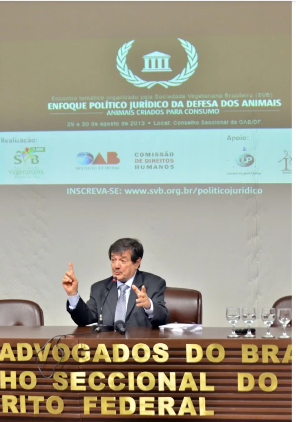 89670361-B452-4A30-B606-C84FFC35549C_1_201_a